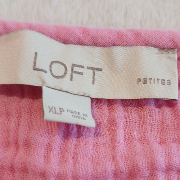 LOFT Pink Blouse with Textured Fabric and Relaxed Fit - Picture 4 of 7